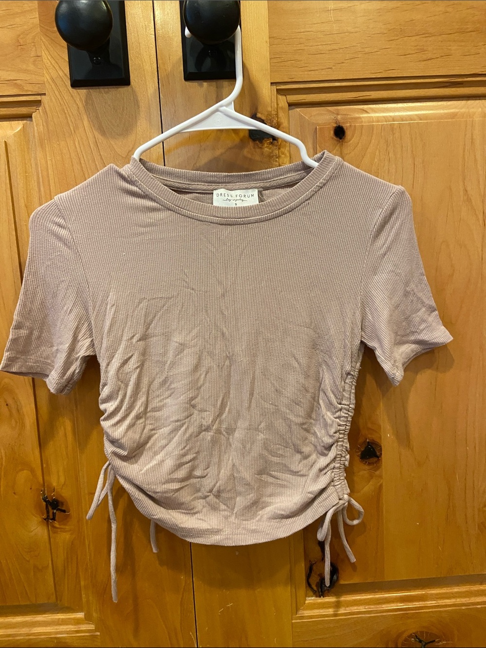 Dress Forum Mauve Ribbed Side-Drawstring Crop Tee